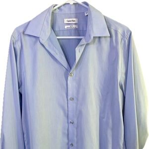 Calvin Klein dress shirt, small sky blue in good condition.size: 32-33/// 15 1/2